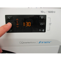 Indesit BWE101685XWKFRN - Afficheur et touches d'options